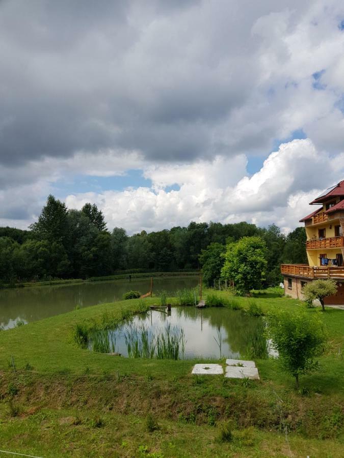 Gasthaus Na Stawach Stryszow Exterior foto